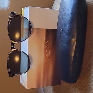 RAEN "Norie" Sunglasses - Brindle Tortoise